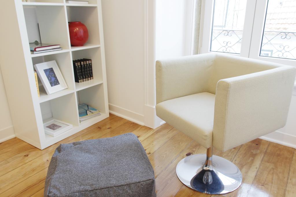 Design Duplex Apartment Ba/ Chiado Lisboa Стая снимка