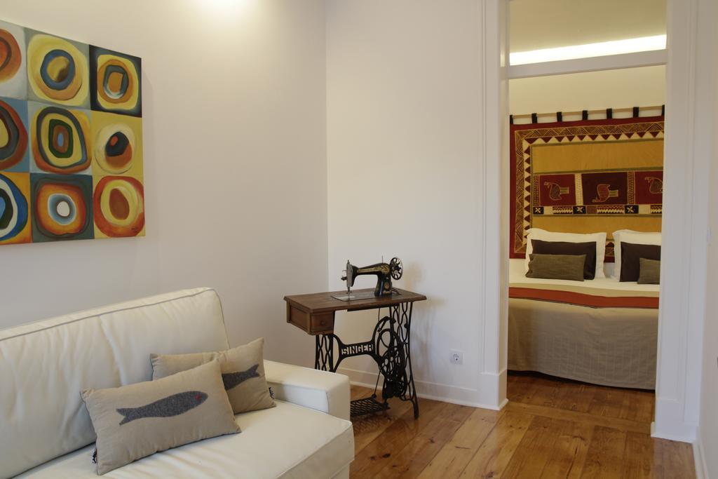 Design Duplex Apartment Ba/ Chiado Lisboa Стая снимка