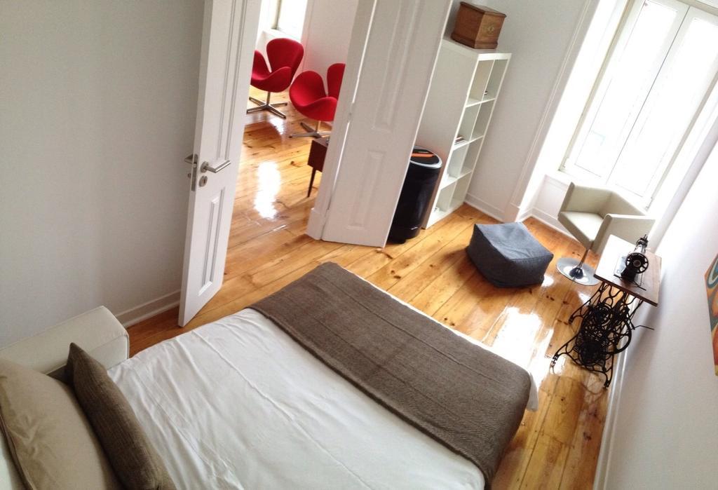 Design Duplex Apartment Ba/ Chiado Lisboa Стая снимка